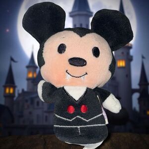 Hallmark Itty Bitty Disney Halloween  Vampire Micky Mouse 3.5”. P16
